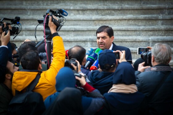 حاشیه جلسه هیات دولت - ۲ اسفند