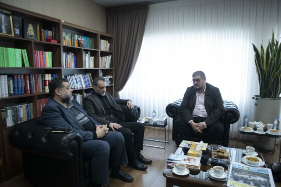 حضور اعضای ارشد جنبش حماس و جهاد اسلامی در روزنامه ایران