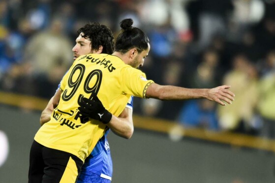 دیدار تیم های فوتبال استقلال و سپاهان