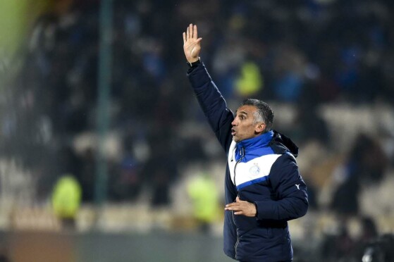 دیدار تیم های فوتبال استقلال و سپاهان