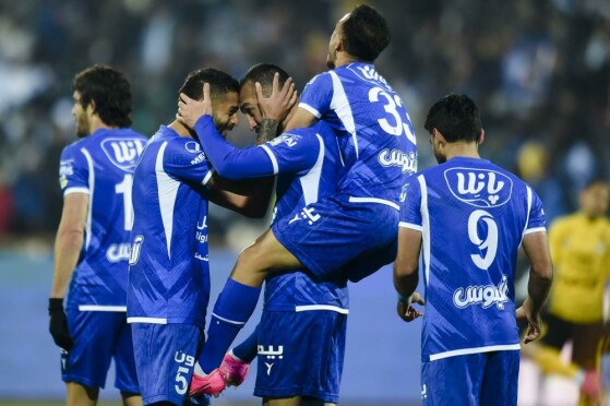 دیدار تیم های فوتبال استقلال و سپاهان