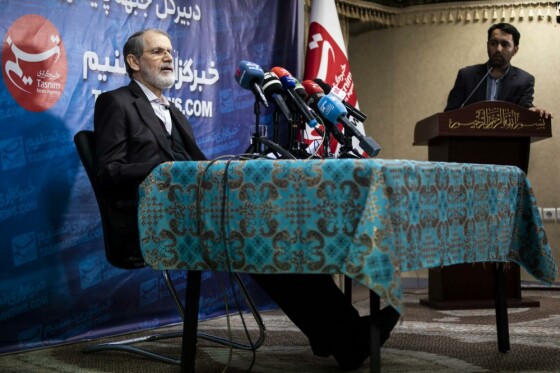 نشست خبری صادق محصولی در خبرگزاری تسنیم