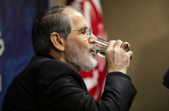 نشست خبری صادق محصولی در خبرگزاری تسنیم