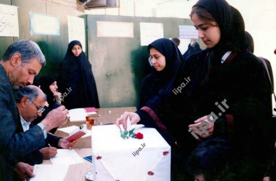 عکسهای منتشر نشده از  انتخابات دوره سوم مجلس خبرگان رهبری