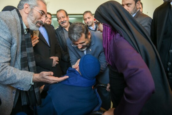 حضور هنرمندان پای صندوق رای