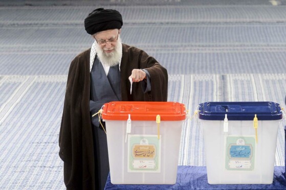 حضور رهبرانقلاب در انتخابات مجلس شورای اسلامی و مجلس خبرگان رهبری
