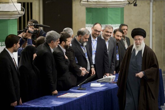 حضور رهبرانقلاب در انتخابات مجلس شورای اسلامی و مجلس خبرگان رهبری