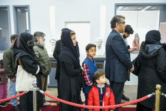 حضور هنرمندان پای صندوق رای