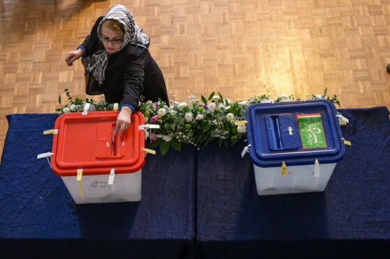 حضور هنرمندان پای صندوق رای