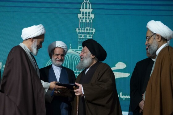آیین رونمایی از نوزده جلد کتاب جهاد و مقاومت