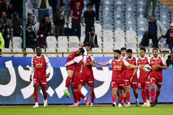 دیدار تیم های فوتبال پرسپولیس و فولاد