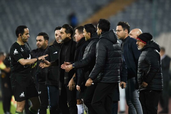 دیدار تیم های فوتبال پرسپولیس و فولاد