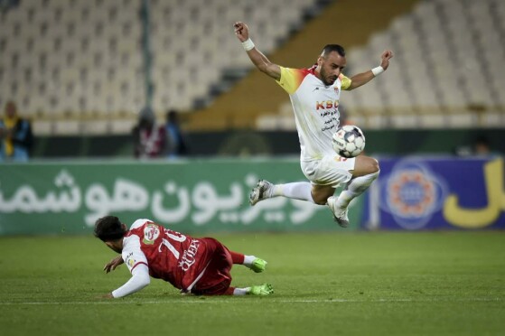 دیدار تیم های فوتبال پرسپولیس و فولاد