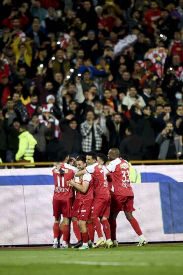 دیدار تیم های فوتبال پرسپولیس و فولاد