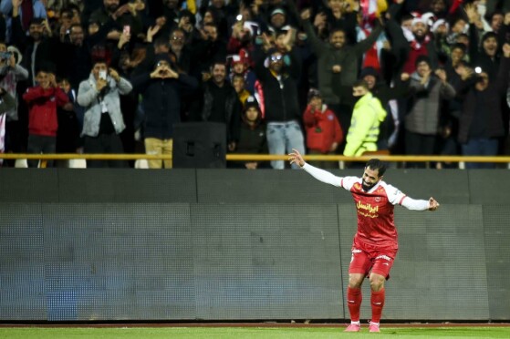 دیدار تیم های فوتبال پرسپولیس و فولاد