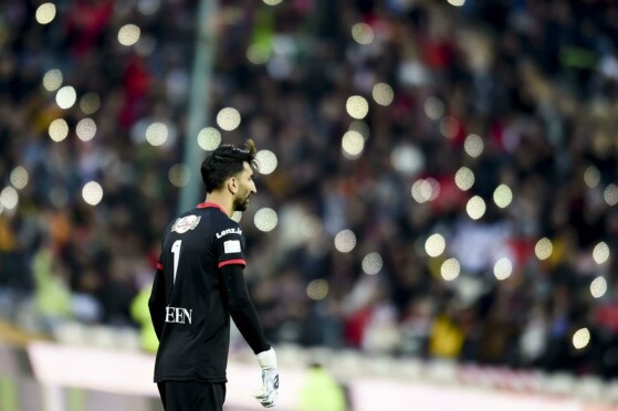 دیدار تیم های فوتبال پرسپولیس و فولاد