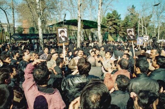 عکسهای منتشر نشده از مراسم تشییع پیکر حجت‌‌‌ الاسلام سید احمد خمینی