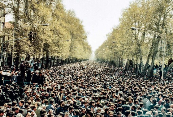 عکسهای منتشر نشده از مراسم تشییع پیکر حجت‌‌‌ الاسلام سید احمد خمینی