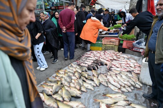 خرید نوروزی در بازار نعلبندان گرگان