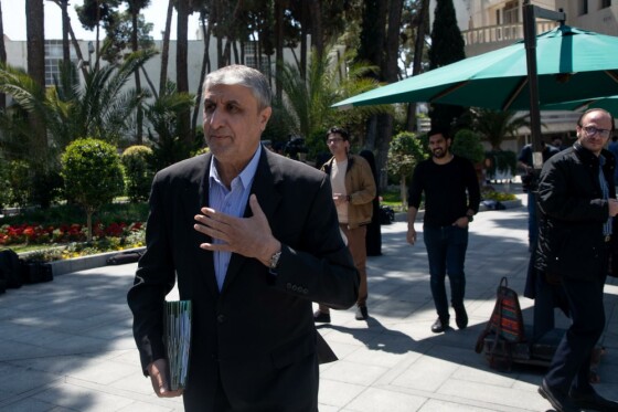 حاشیه جلسه هیات دولت