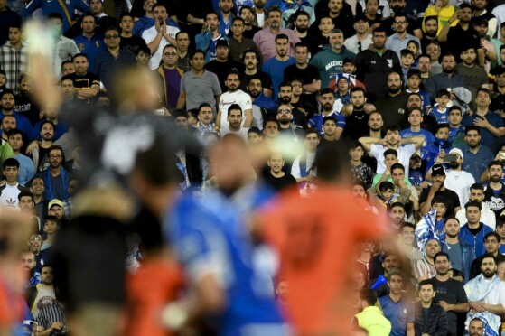 دیدار تیم های استقلال تهران و مس رفسنجان