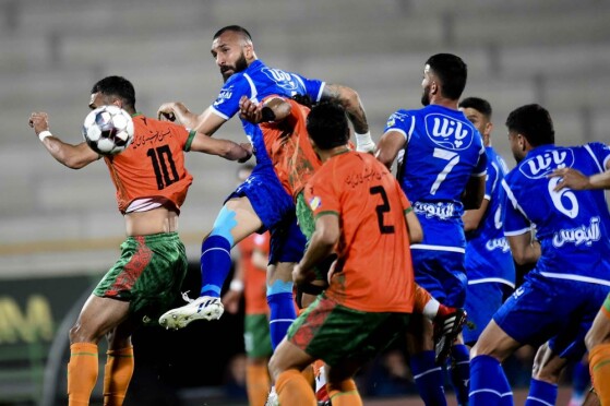 دیدار تیم های استقلال تهران و مس رفسنجان