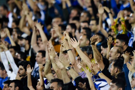 دیدار تیم های استقلال تهران و مس رفسنجان