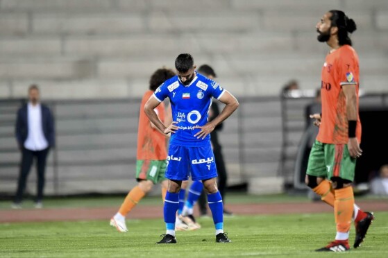 دیدار تیم های استقلال تهران و مس رفسنجان