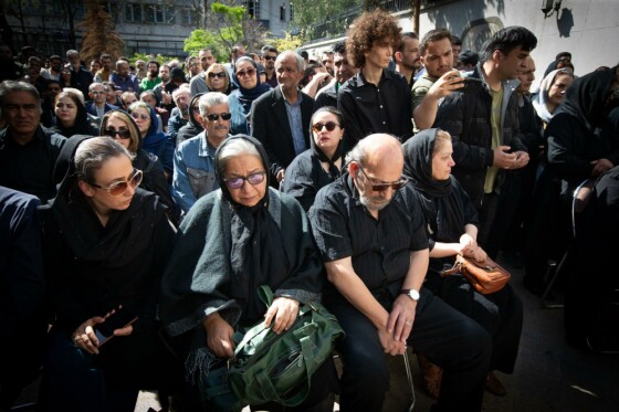 مراسم تشییع مرحوم رضا داوودنژاد