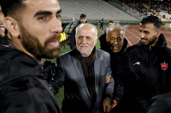 دیدار تیم های پرسپولیس و ملوان