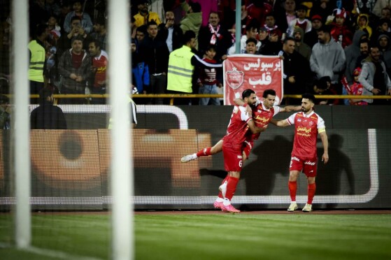 دیدار تیم های پرسپولیس و ملوان