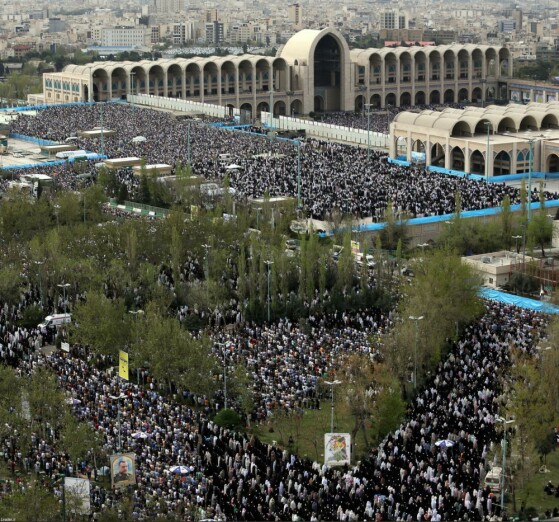 اقامه نماز عید فطر به امامت رهبر معظم انقلاب