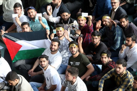 اقامه نماز عید فطر به امامت رهبر معظم انقلاب