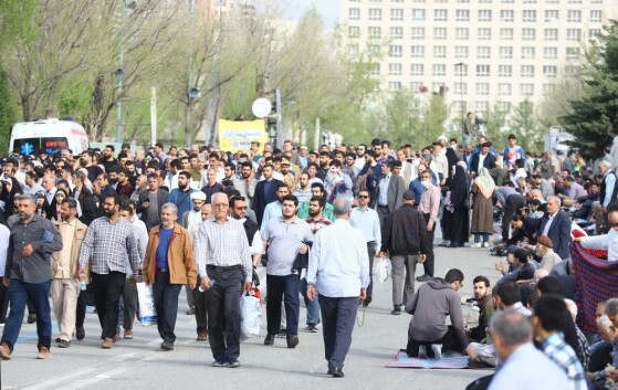 اقامه نماز عید فطر به امامت رهبر معظم انقلاب