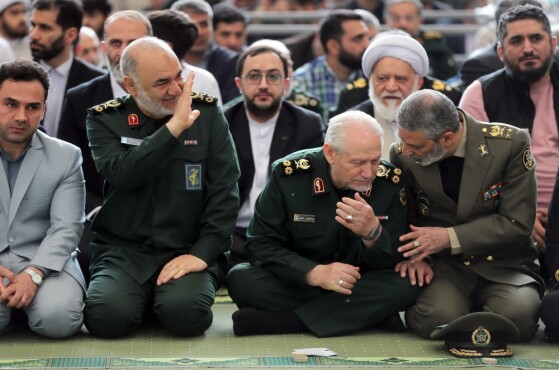 اقامه نماز عید فطر به امامت رهبر معظم انقلاب