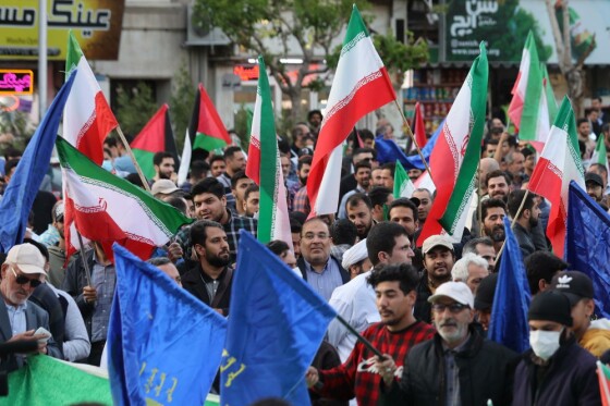 تجمع مردمی در حمایت از حمله سپاه به اسرائیل