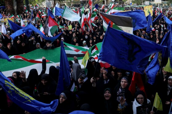 تجمع مردمی در حمایت از حمله سپاه به اسرائیل