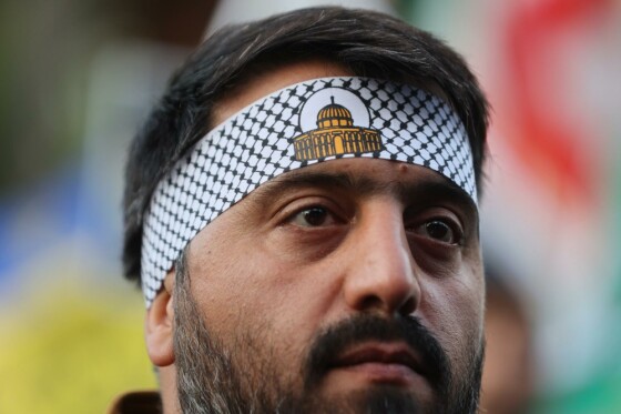 تجمع مردمی در حمایت از حمله سپاه به اسرائیل