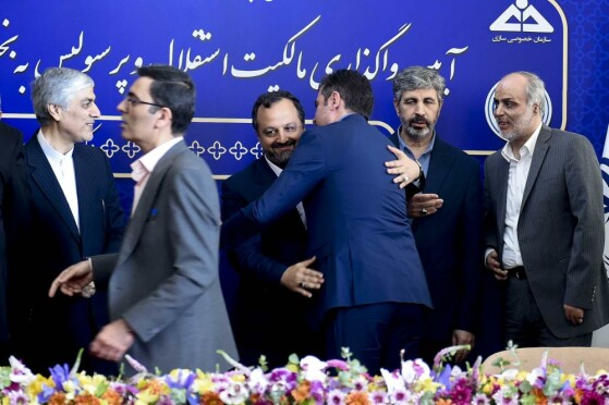 آیین واگذاری مالکیت باشگاه استقلال و پرسپولیس به بخش خصوصی