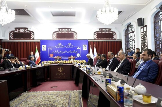 آیین واگذاری مالکیت باشگاه استقلال و پرسپولیس به بخش خصوصی