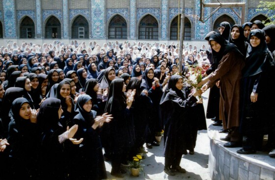 جشن روز معلم در سال ۱۳۷۵