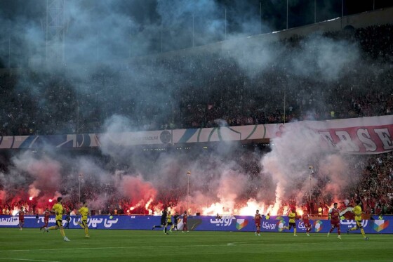 دیدار تیم های پرسپولیس و سپاهان