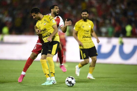 دیدار تیم های پرسپولیس و سپاهان