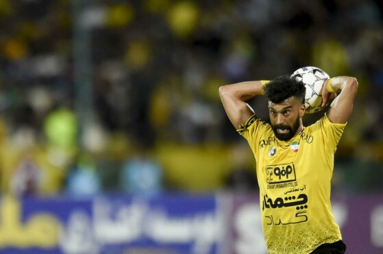 دیدار تیم های پرسپولیس و سپاهان