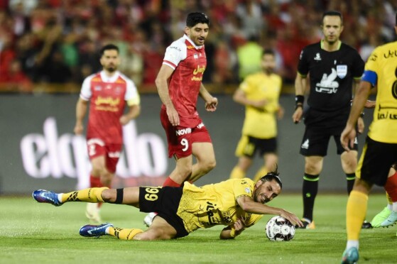 دیدار تیم های پرسپولیس و سپاهان