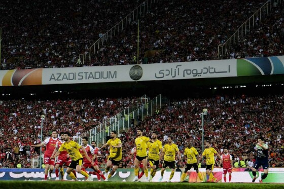 دیدار تیم های پرسپولیس و سپاهان
