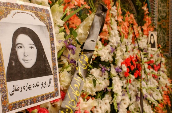 تصاویرکمتر دیده شده از حادثه دریاچه پارک شهر تهران در سال ۸۱