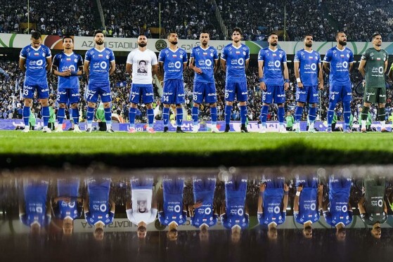 دیدار تیم های فوتبال استقلال تهران و ذوب آهن اصفهان