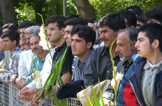 تصاویرکمتر دیده شده از حادثه دریاچه پارک شهر تهران در سال ۸۱