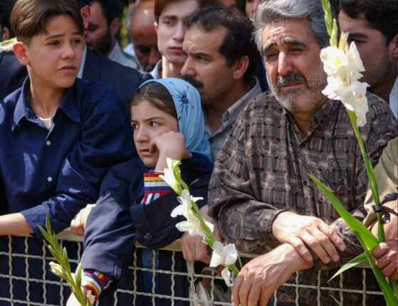 تصاویرکمتر دیده شده از حادثه دریاچه پارک شهر تهران در سال ۸۱